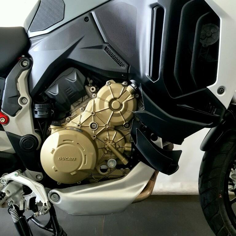 MULTISTRADA V4