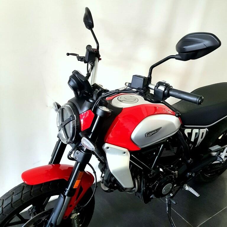 SCRAMBLER 800