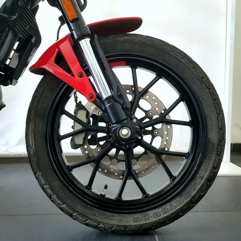 SCRAMBLER 800