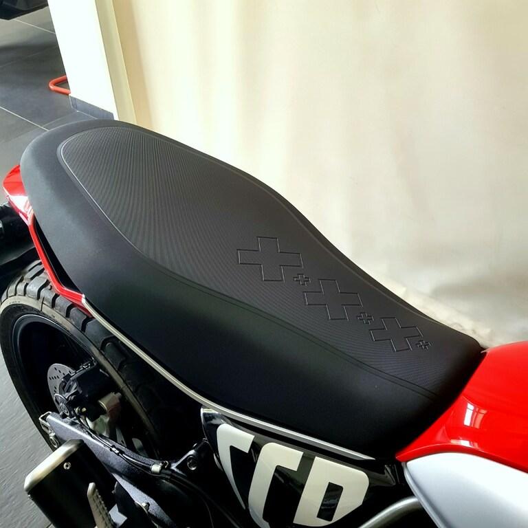 SCRAMBLER 800