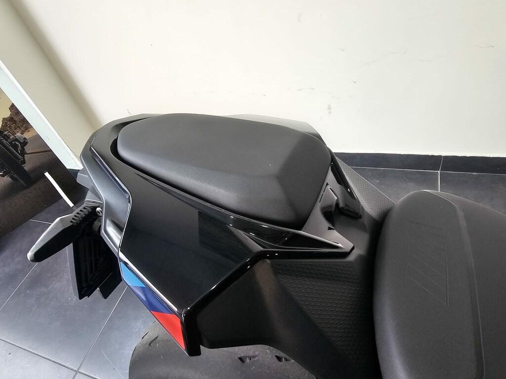 M 1000 RR