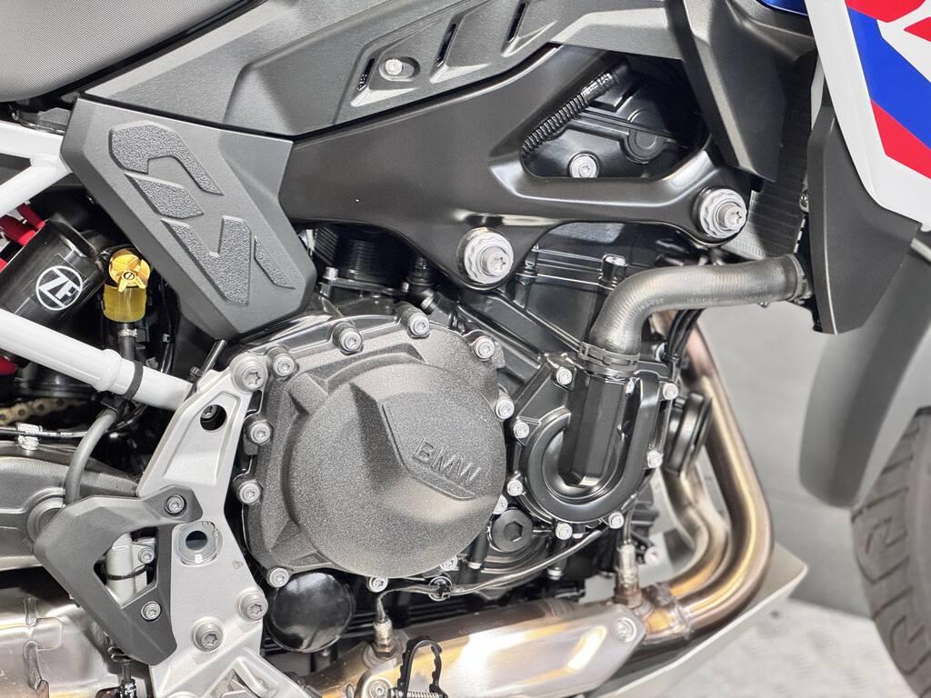 F 900 GS