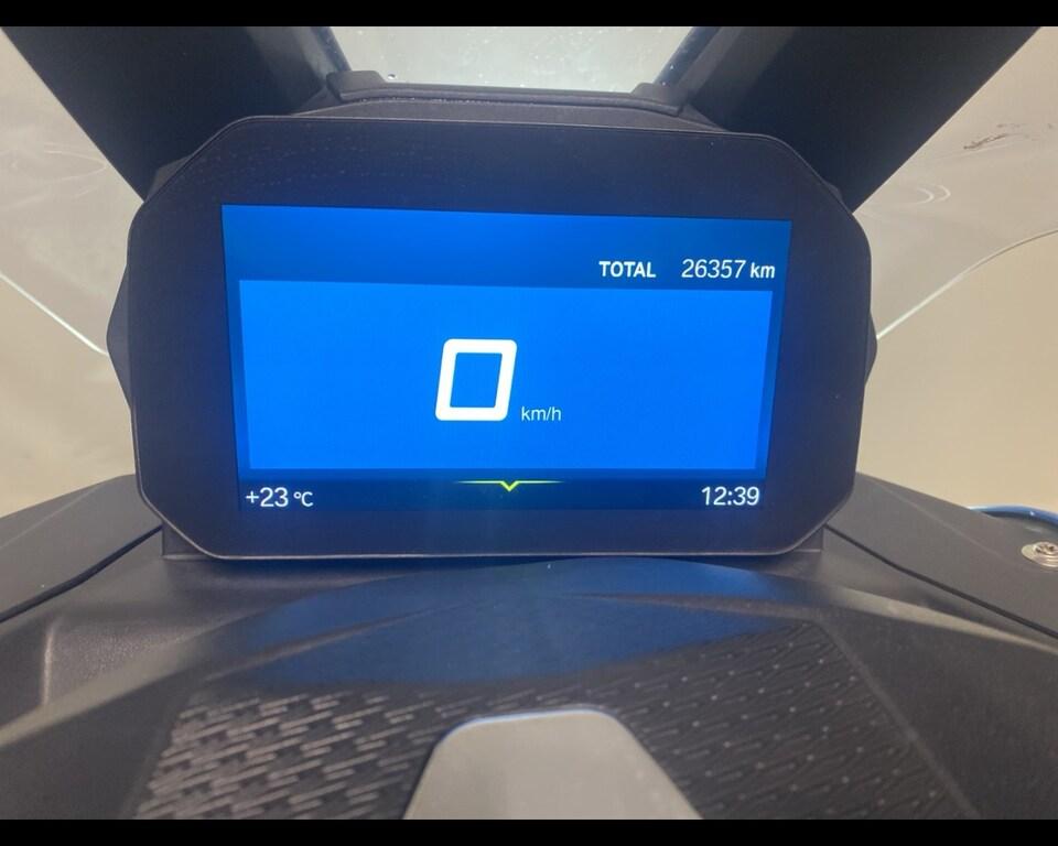 C 400 X