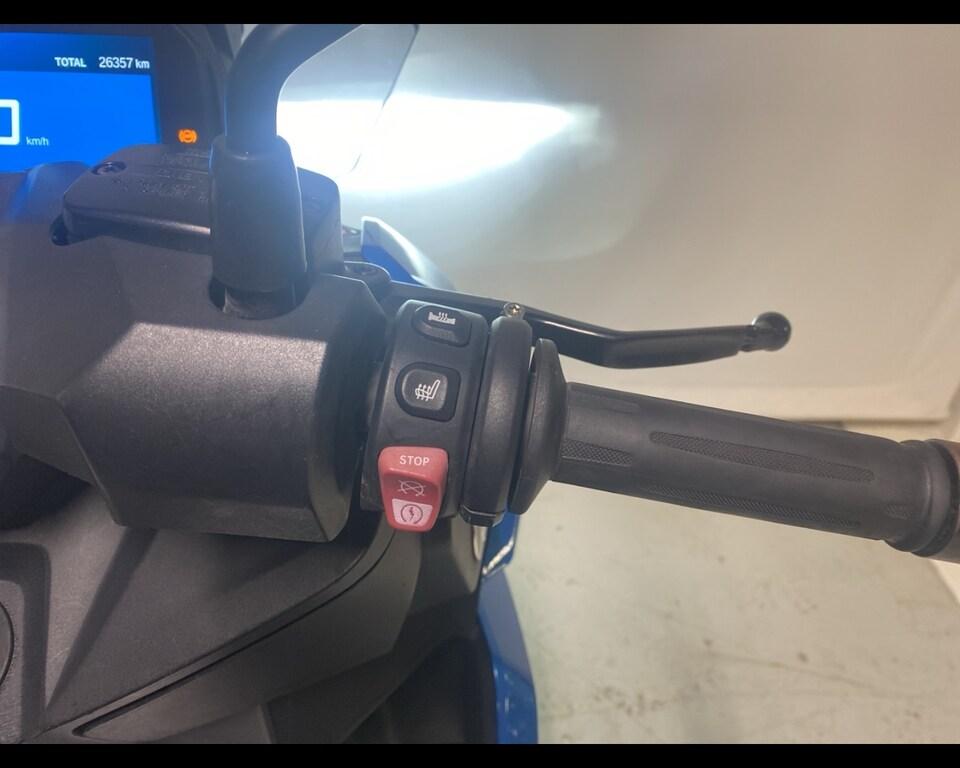 C 400 X