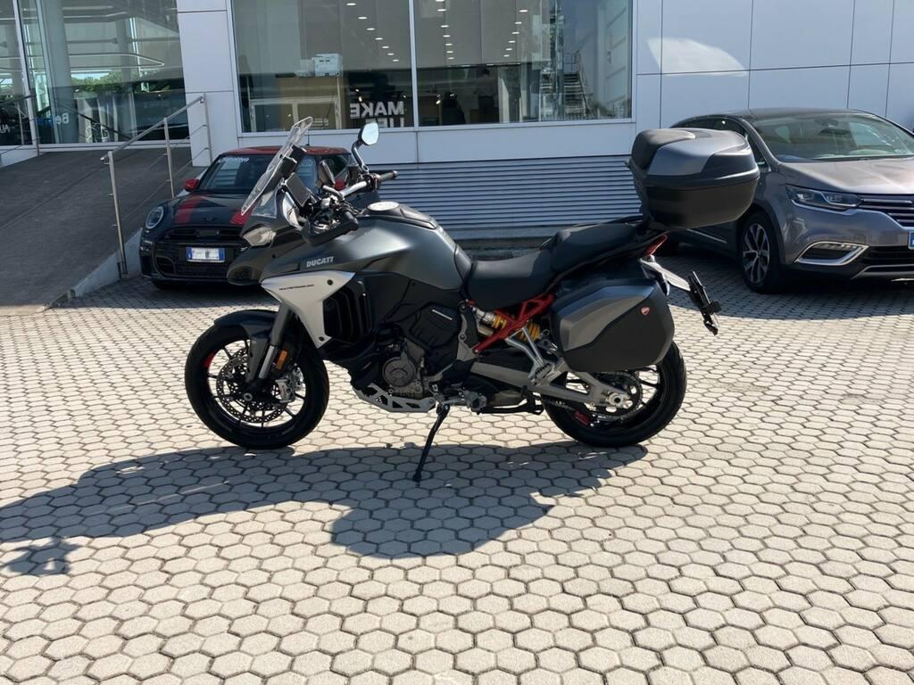 MULTISTRADA V4