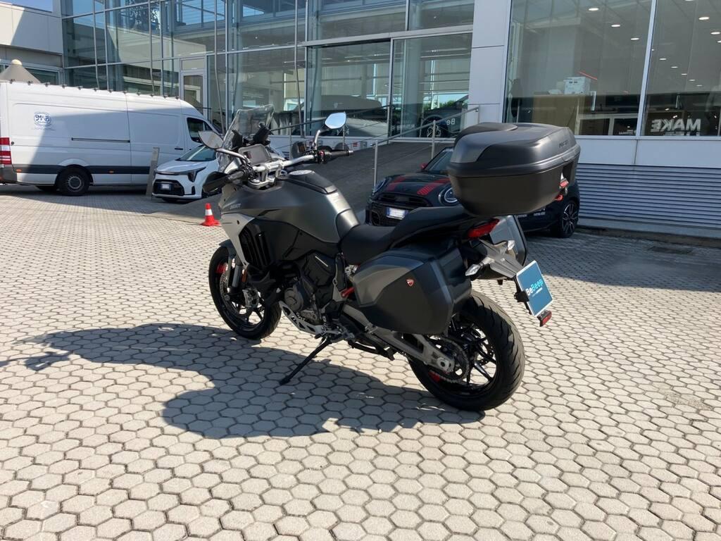 MULTISTRADA V4
