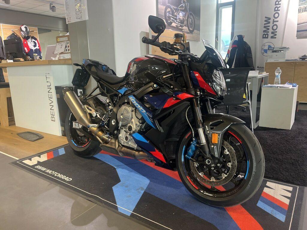 M 1000 R