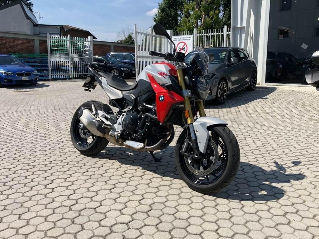 F 900 R