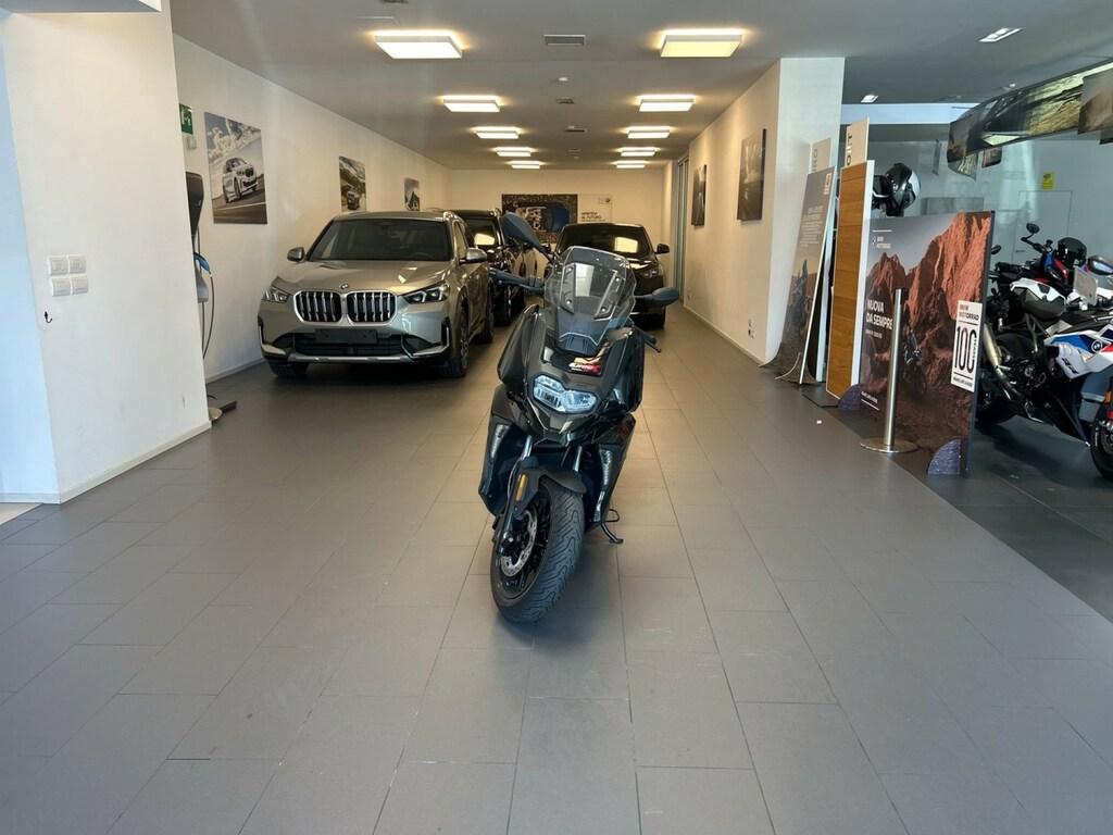 C 400 X
