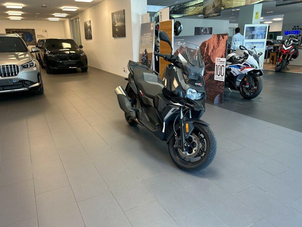 C 400 X