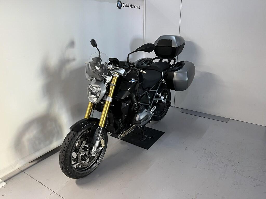 R 1200 R