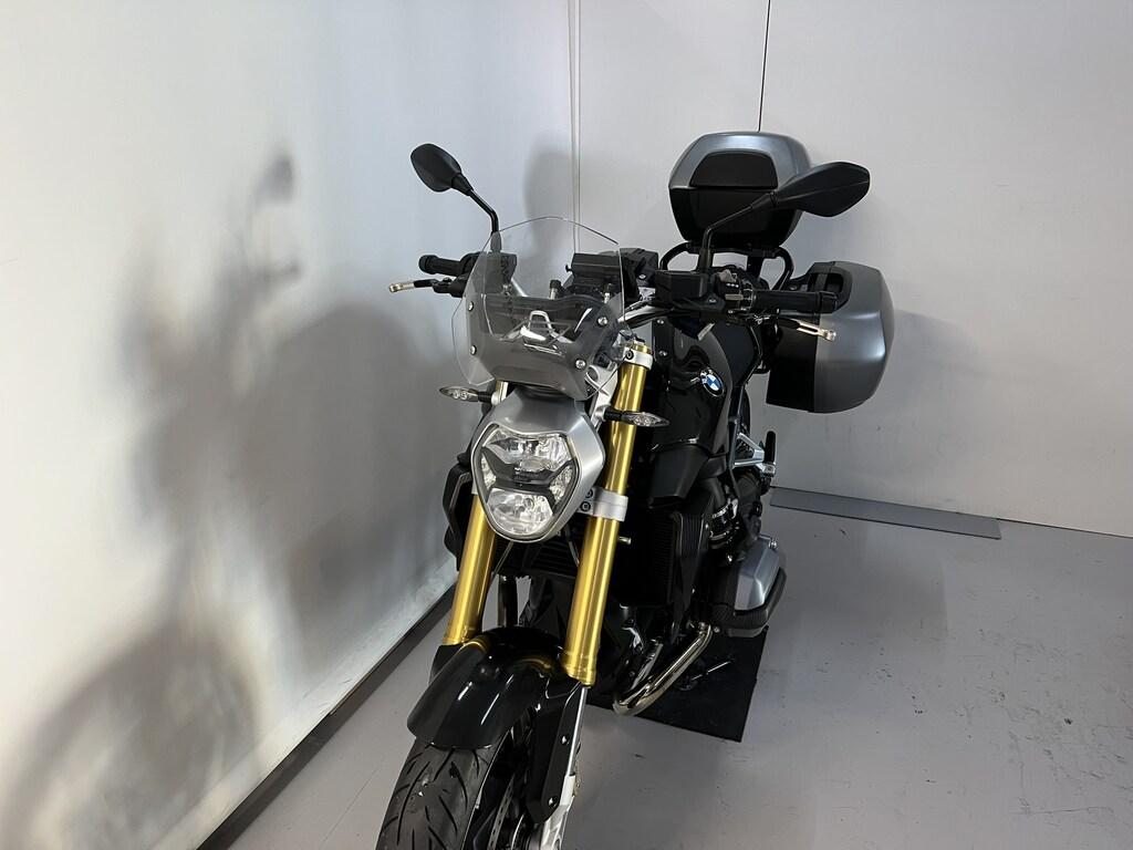 R 1200 R