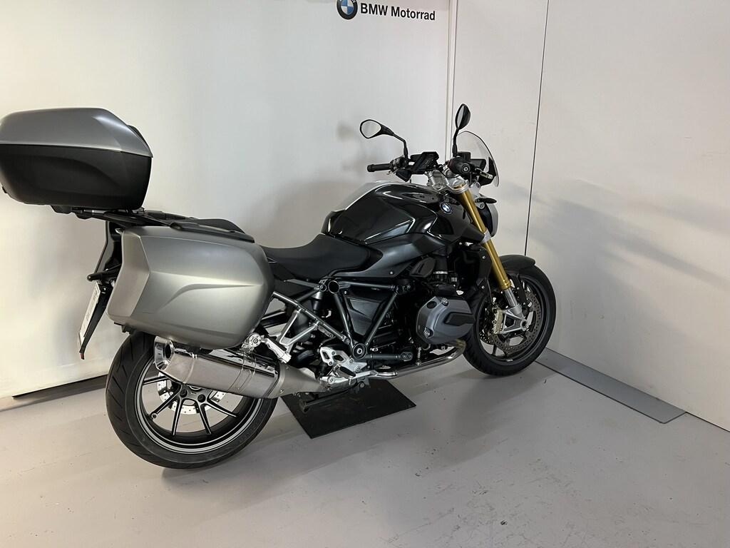 R 1200 R