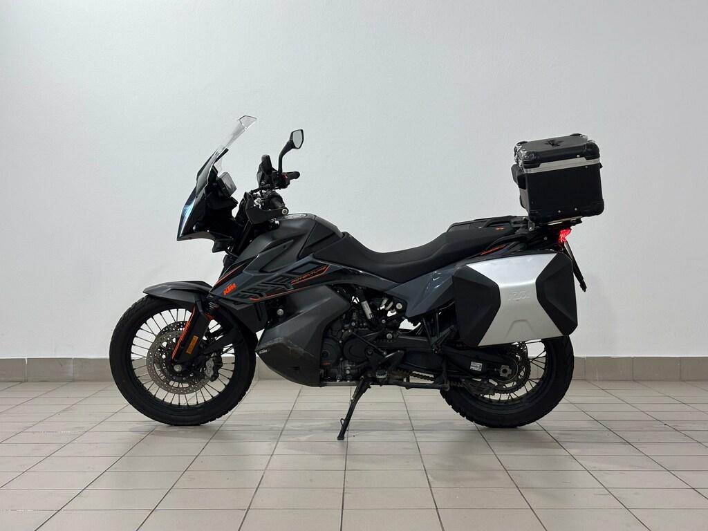 890 ADVENTURE