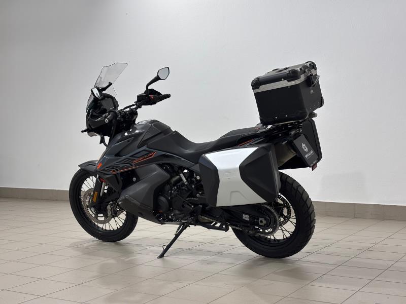 890 ADVENTURE