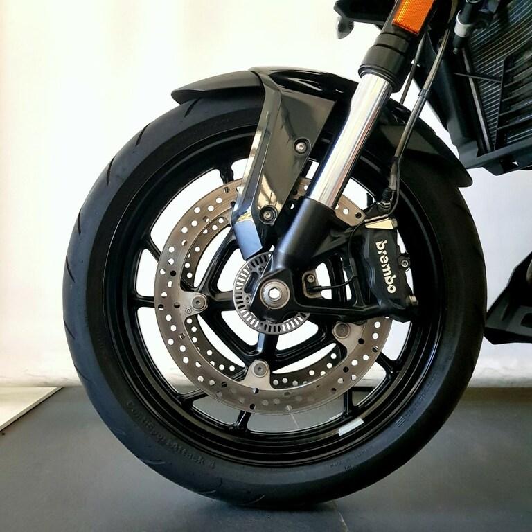 F 900 XR