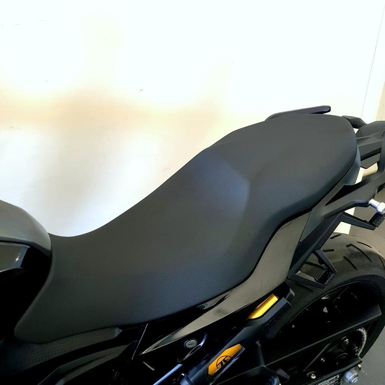 F 900 XR