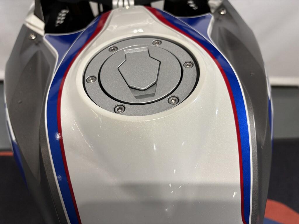 G 310 GS