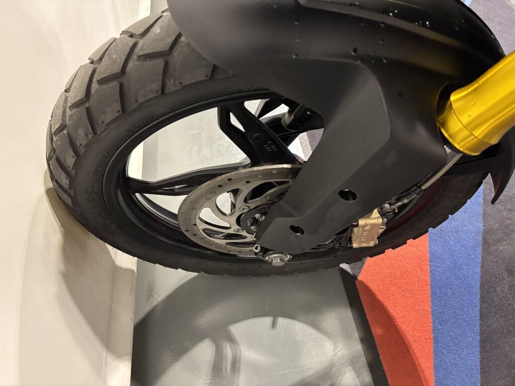 G 310 GS