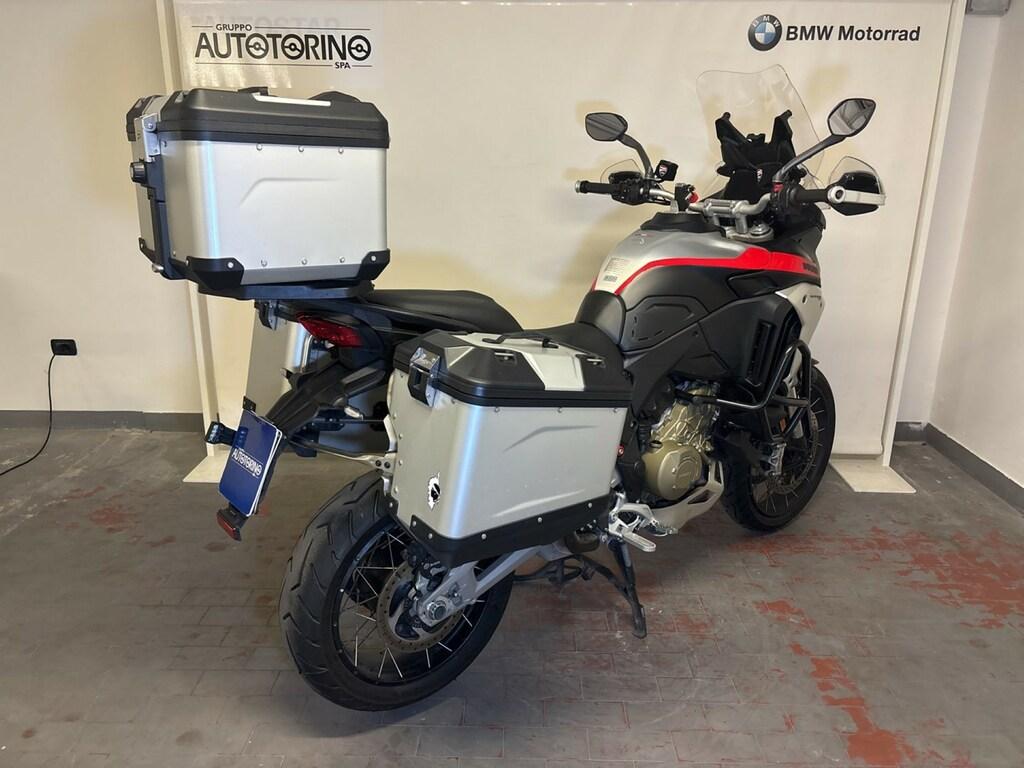 MULTISTRADA V4