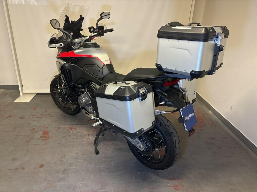 MULTISTRADA V4