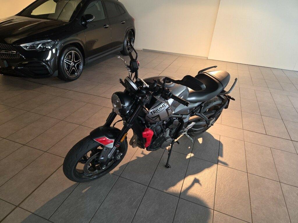 TRIDENT 660