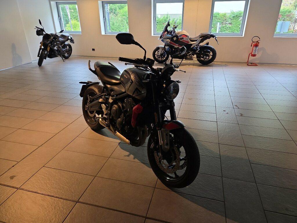 TRIDENT 660