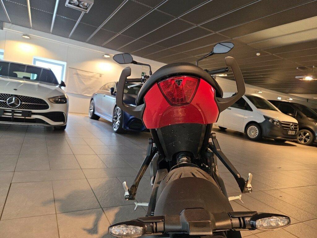 TRIDENT 660