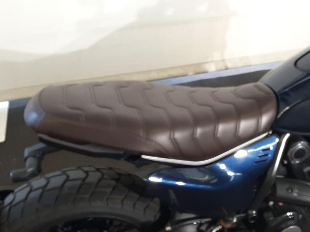 SCRAMBLER 800