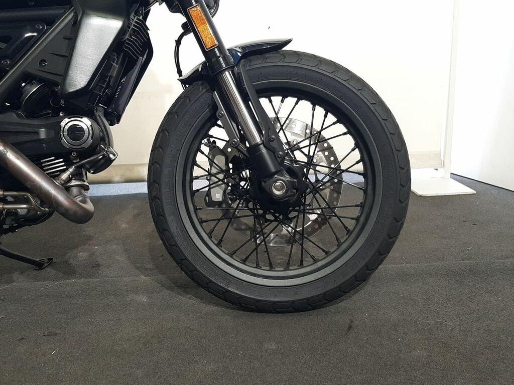 SCRAMBLER 800
