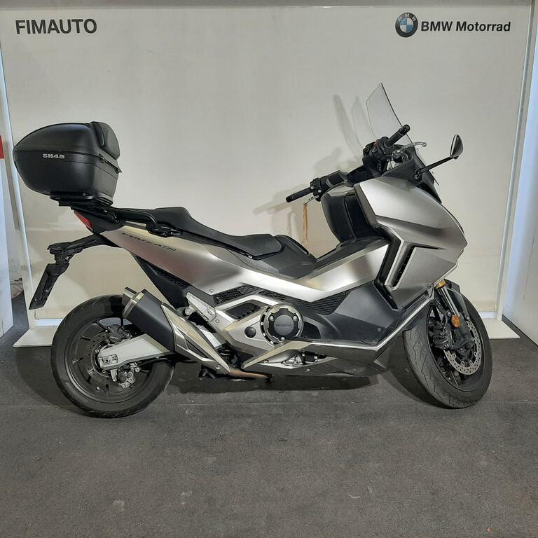 FORZA 750