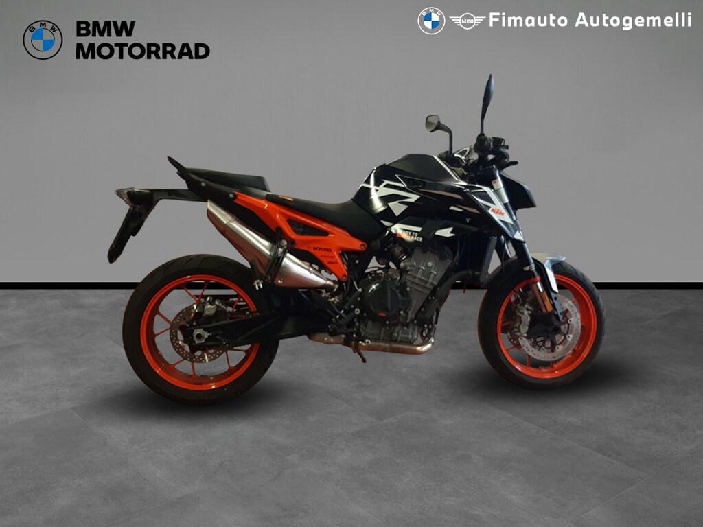 890 DUKE