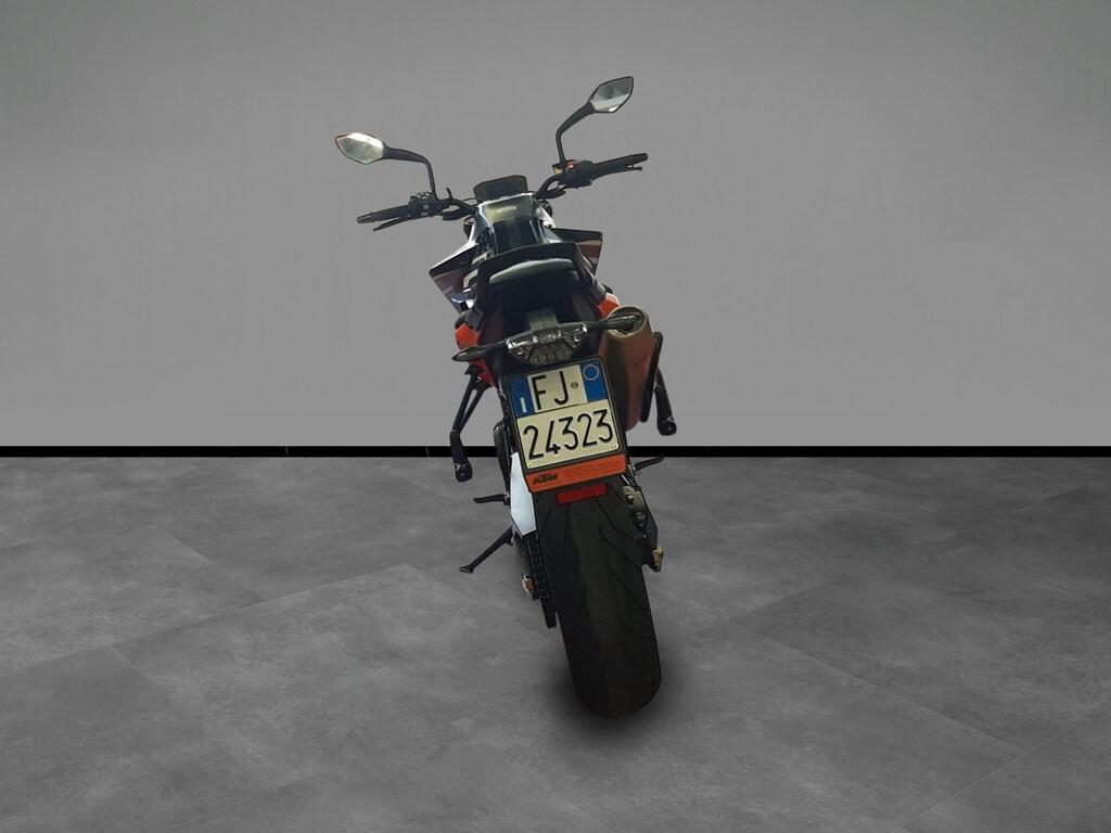 890 DUKE