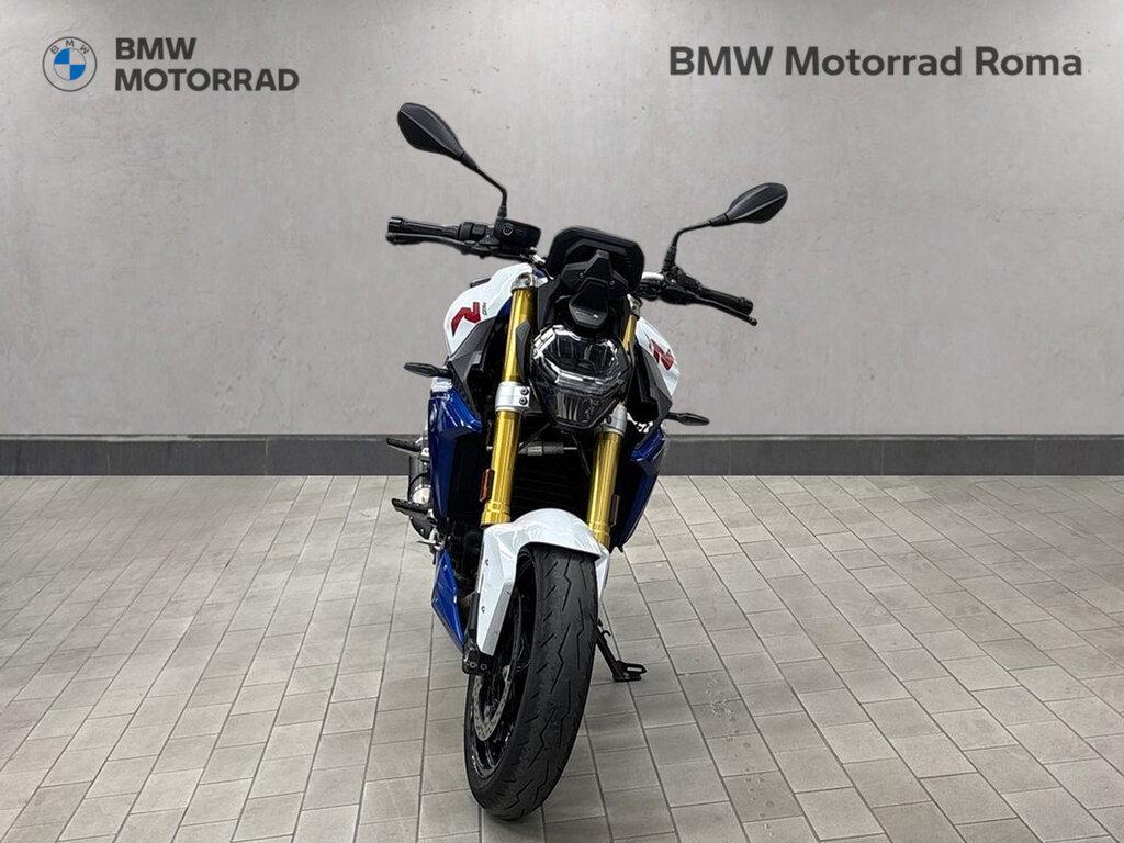 F 900 R