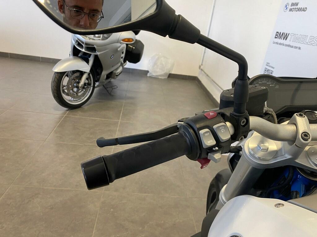 R 1200 R