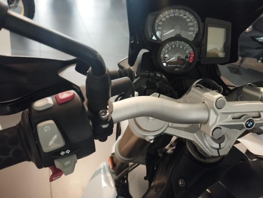 F 800 R