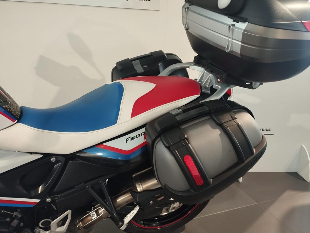 F 800 R