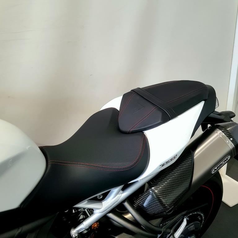 SPEED TRIPLE 1050