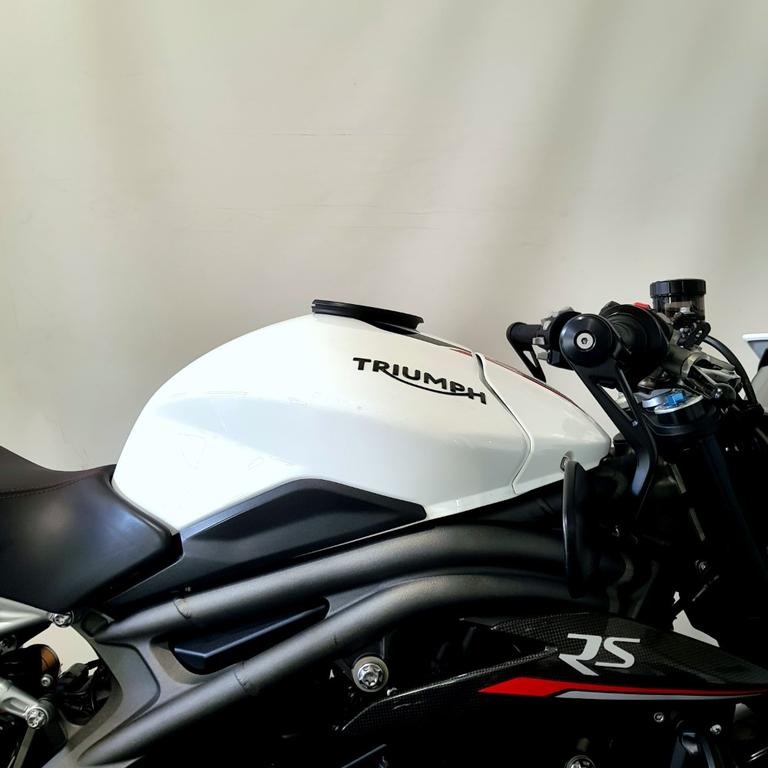 SPEED TRIPLE 1050