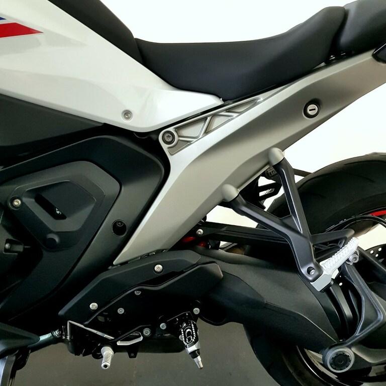 R 1300 RS