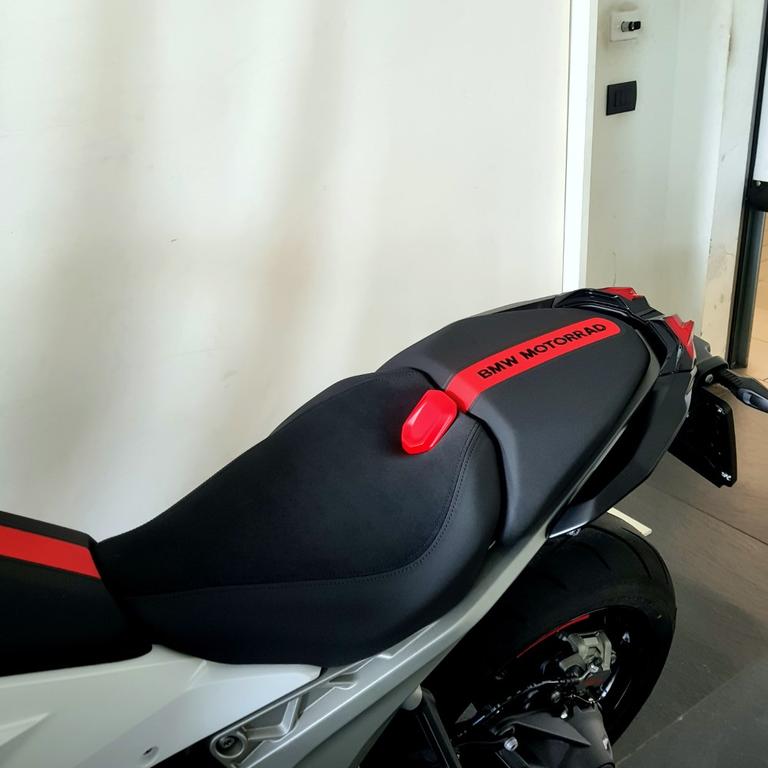 R 1300 RS