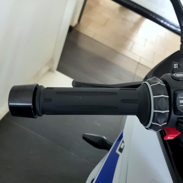 R 1300 RS