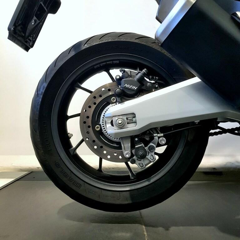 FORZA 750