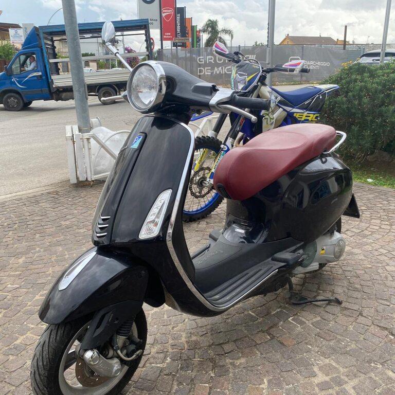 VESPA PRIMAVERA 125