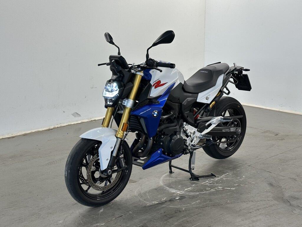 F 900 R