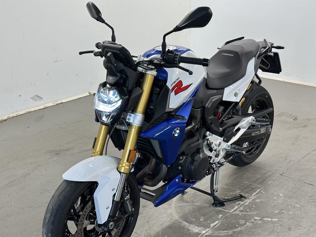 F 900 R