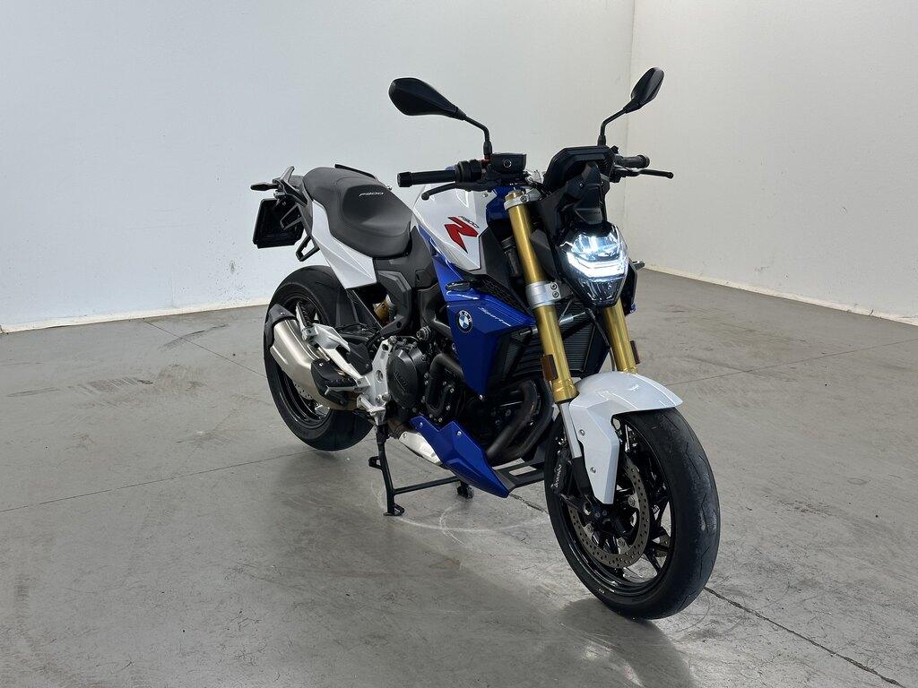 F 900 R