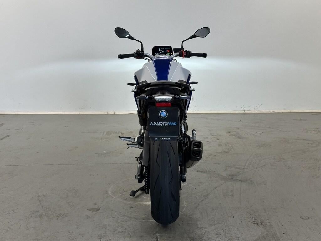 F 900 R