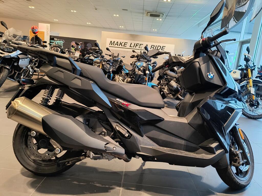 C 400 X