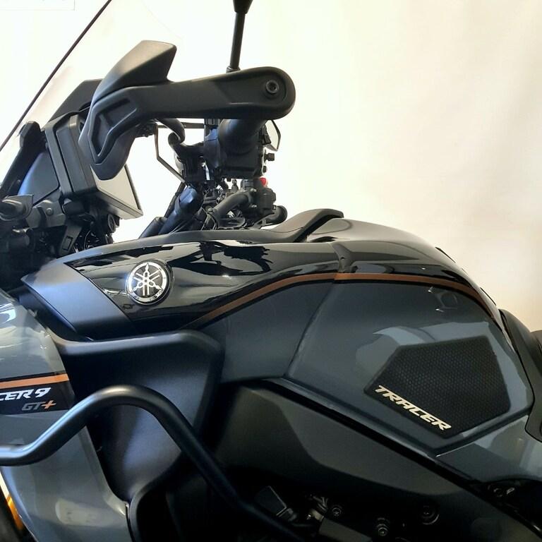 TRACER 9